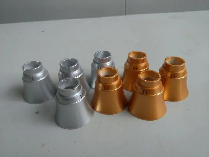 五金件噴漆產(chǎn)生的廢氣應(yīng)該怎么處理呢？